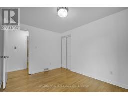 80 ROLLSCOURT PLACE - 19
