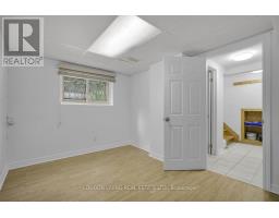 80 ROLLSCOURT PLACE - 23