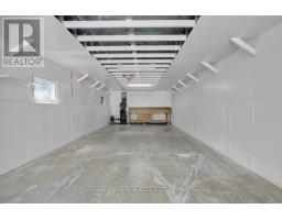 80 ROLLSCOURT PLACE - 32