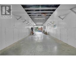 80 ROLLSCOURT PLACE - 33