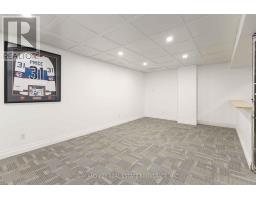 6 WEYMOUTH DRIVE - 38