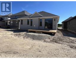 45 HEMLOCK CRESCENT - 27