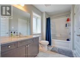 1303 DYER CRESCENT - 39