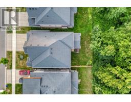 1303 DYER CRESCENT - 6