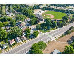 53 RIVERSIDE DRIVE - 40