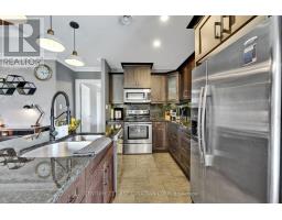 211 - 340 SUGARCREEK TRAIL - 17