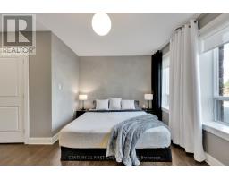 211 - 340 SUGARCREEK TRAIL - 24