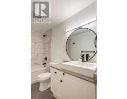 13 - 591 GRIFFITH STREET - 21