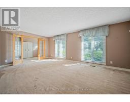 803 FARNHAM ROAD - 23