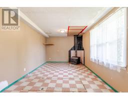 38 LINWOOD STREET - 24