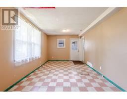 38 LINWOOD STREET - 25