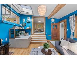 28 ELWORTHY AVENUE - 12