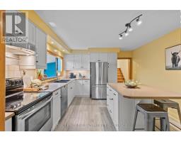 28 ELWORTHY AVENUE - 13