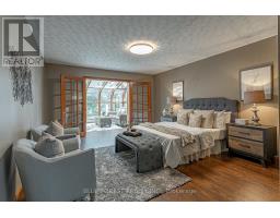 15 CALVERT PLACE - 18