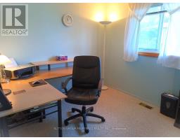 566 ALBERT BOULEVARD - 15