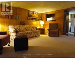 566 ALBERT BOULEVARD - 19