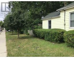 1082 MARGARET STREET - 7