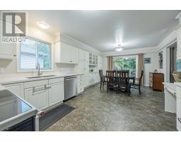 45 MC GREGOR COURT - 25