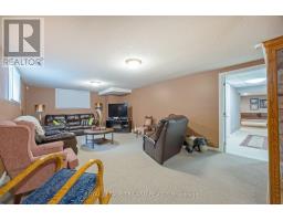 45 MC GREGOR COURT - 26