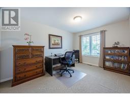 45 MC GREGOR COURT - 9