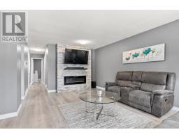 71 DUDLEY CRESCENT - 10