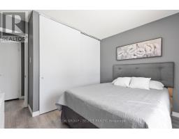 71 DUDLEY CRESCENT - 16