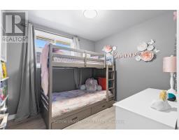 71 DUDLEY CRESCENT - 17