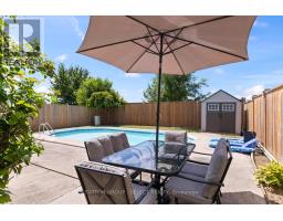 71 DUDLEY CRESCENT - 35