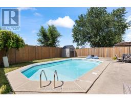 71 DUDLEY CRESCENT - 38