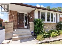 71 DUDLEY CRESCENT - 4