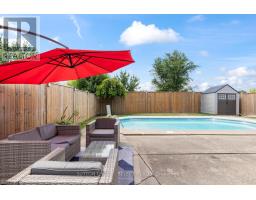 71 DUDLEY CRESCENT - 43