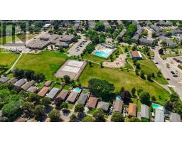 71 DUDLEY CRESCENT - 46