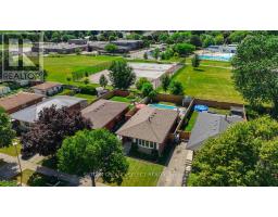 71 DUDLEY CRESCENT - 47