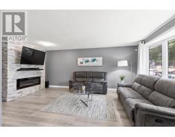 71 DUDLEY CRESCENT - 8