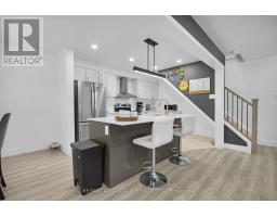14 - 105 ANDOVER DRIVE - 13
