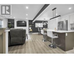 14 - 105 ANDOVER DRIVE - 5