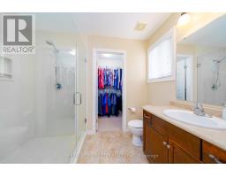 8 FENWICK COURT - 17