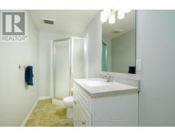 8 FENWICK COURT - 23