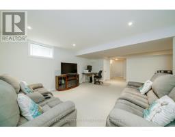 8 FENWICK COURT - 25