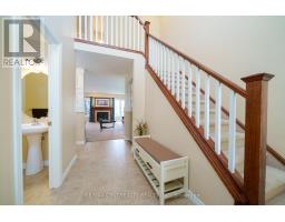 8 FENWICK COURT - 4