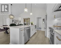 42 BOWMAN DRIVE - 22