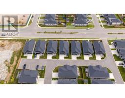 25 - 383 DAVENTRY WAY - 41