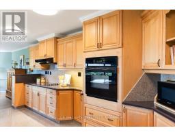 1202 - 19 KING STREET - 18