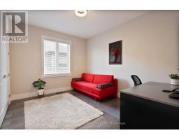 16 FOXBOROUGH PLACE - 15