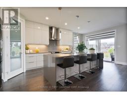 16 FOXBOROUGH PLACE - 7