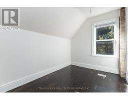 64 STANLEY STREET - 32