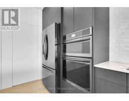 62 CRESTVIEW DRIVE - 11