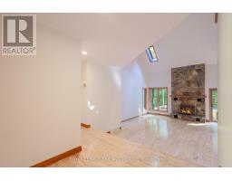 10239 PINETREE DRIVE - 14