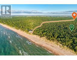 10239 PINETREE DRIVE - 48