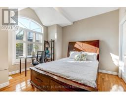 23 - 1574 RICHMOND STREET - 12